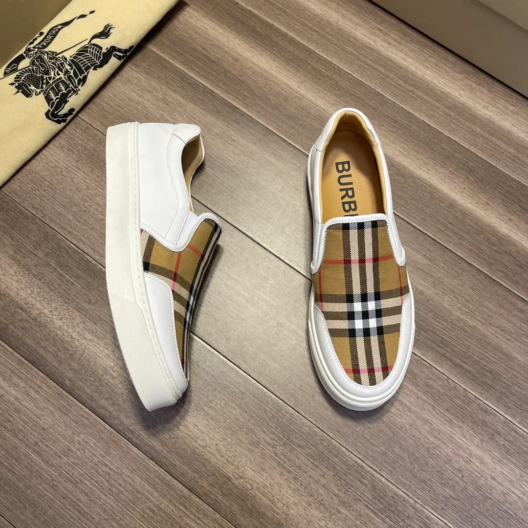 ☕P360💰《BURBERRY》【Original order·Version】Burberry: Top 🔝Purchasing agent🔍🔍The latest men's counter is on sale simultaneously, the original version imported from Italy🔝·Nappa calfskin·Brand totem cloth· Highlighting the (high-end, extravagance, class) travel, home, and best choice" exquisite workmanship (Imported water-dyed leather lining from Italy 🇮🇹), sole: original sole provided by the original factory, ⚠️exclusive double layer Activity·TPR rubber·molded outsole; super comfortable·wear-resistant·non-slip·environmental protection🌳🌳🌳, the real thing is more beautiful🎬The real thing is more beautiful🔍🔍 (high quality·follow the order) You can enter and exit the counter at will: Size: 38·39·40·41·42·43·44 (🎉Customized 45) Welcome to order...☕️